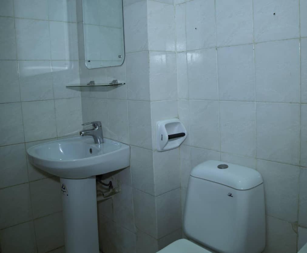 Dumeros Abuja Exterior foto